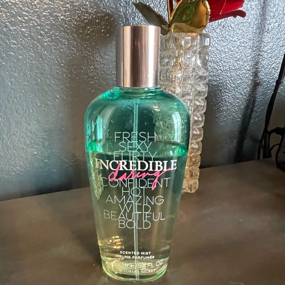 Victoria's Secret Incredible Daring